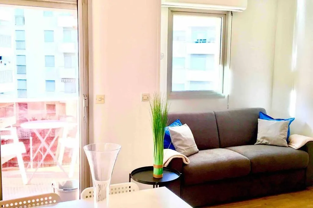 Soleil- 4 Pers Hyper Centre Plage - 2 Min - Terrasse Saint-Raphael  0*, Saint-Raphael (Var) France
